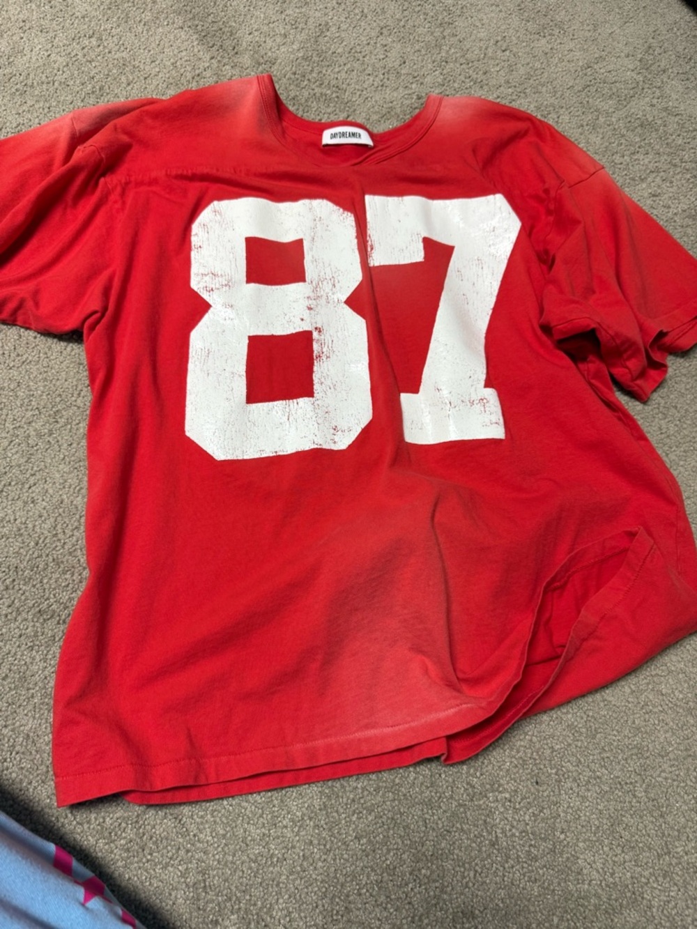 Daydreamer Red Graphic '87 Tee with White Numbers